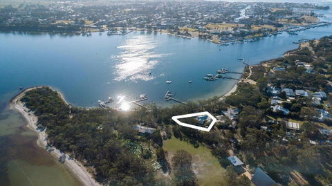 Lilys By The Lake Raymond Island Accommodation - Accommodation Port Macquarie 5