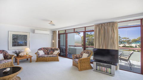 Fathoms 17 Mollymook ALL LINEN PROVIDED - Accommodation Port Macquarie 3