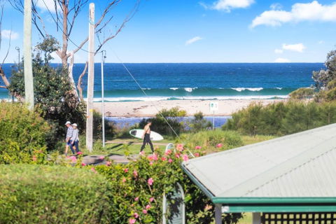 Fathoms 17 Mollymook ALL LINEN PROVIDED - Accommodation Port Macquarie 1