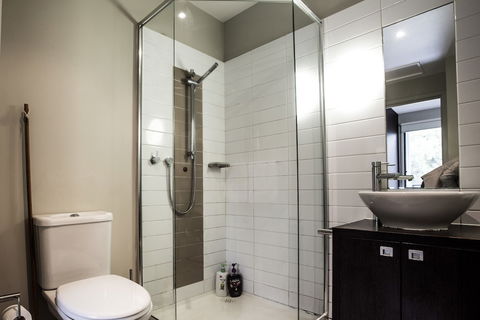 ReadySet Apartments On Altona - Accommodation Port Macquarie 5
