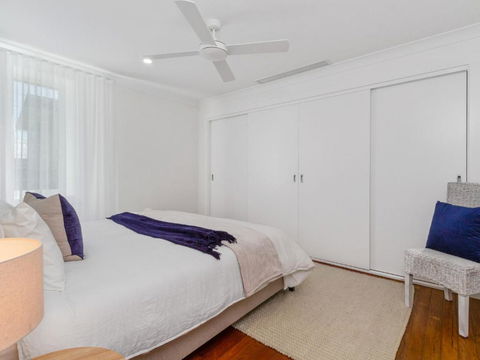 KINGY BEACH HOUSE At 162 - Accommodation Port Macquarie 4