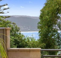 APARTMENT 23 PACIFIC APARTMENTS sit on the deck  soak in the view - Accommodation Port Macquarie