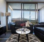 1 Bedroom Apt With Parking Walk to ANU - Accommodation Port Macquarie