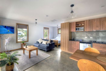 Freycinet Stone Studio 7 - Accommodation Port Macquarie 6