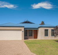 Acrosstheway - Accommodation Port Macquarie