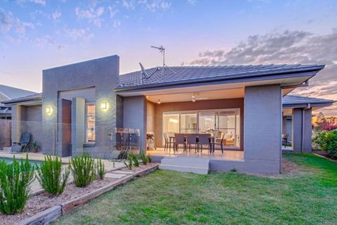 Vintage On The 8th - Accommodation Port Macquarie 5