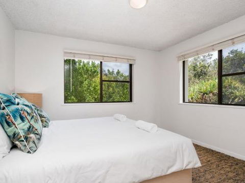 EAST COAST ESCAPES Byron Beachfront - Accommodation Port Macquarie 0