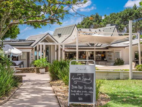 EAST COAST ESCAPES Byron Beachfront - Accommodation Port Macquarie 3