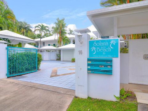 Walk To The Ocean In Five Minutes - Accommodation Port Macquarie 6