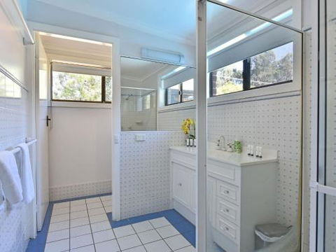 Just Listed Blaxlands Homestead The Very Best Location In The Valley Walk To Everything - Accommodation Port Macquarie 2
