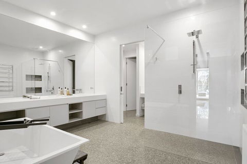 Lansdowne Villa - Accommodation Port Macquarie 4