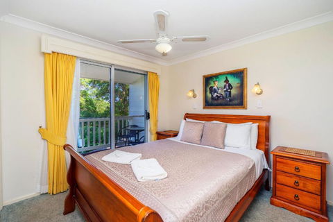 Cloud 9 Cliff Top Eagle Heights - Accommodation Port Macquarie 2