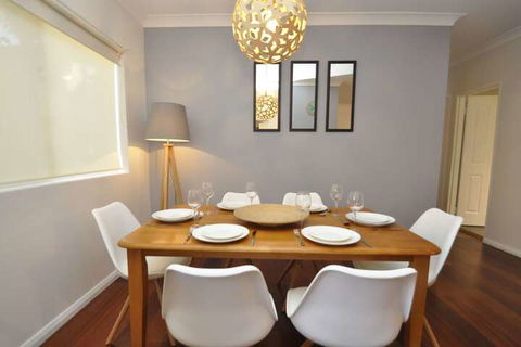 Parramatta Lennox 2 Bedroom - Accommodation Port Macquarie 6