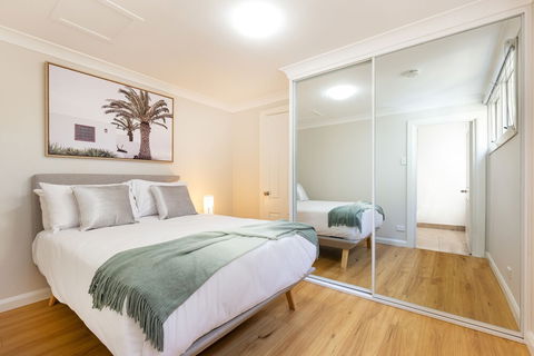 Ultimo 1 Bed. Furnished House W Parking - Accommodation Port Macquarie 4