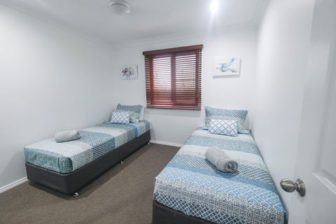 Absolute Airlie Airlie Beach - Accommodation Port Macquarie 3