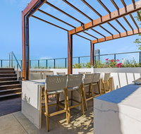 FV Dream 2 BED Apt Pool Free Parking Qfv211-16 - Accommodation Port Macquarie