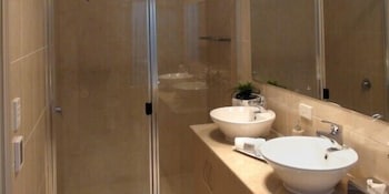 Casavino Luxury Villas - Accommodation Port Macquarie 5