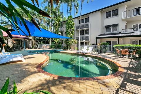 Cairns Reef Apartments & Motel - Accommodation Port Macquarie 5