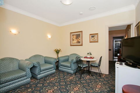 Merton Manor Exclusive Bed And Breakfast - Accommodation Port Macquarie 5