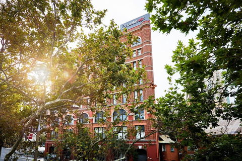 Wake Up! Sydney - Accommodation Port Macquarie 2