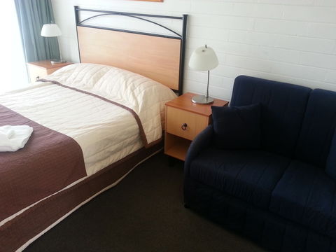 Sunraysia Motel & Holiday Apartments - Accommodation Port Macquarie 5