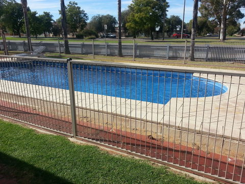 Sunraysia Motel & Holiday Apartments - Accommodation Port Macquarie 1
