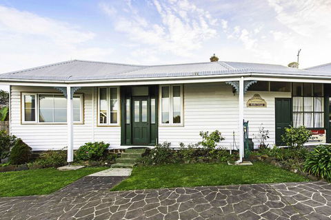 Touchwood Cottages - Accommodation Port Macquarie 1