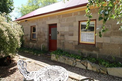 Christopher Halls Colonial Accommodation - Accommodation Port Macquarie 5