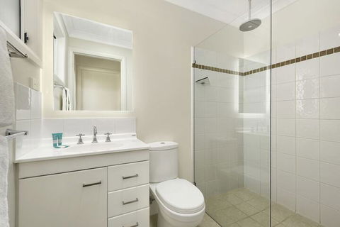 Flynns On Surf Beach Villas - Accommodation Port Macquarie 4