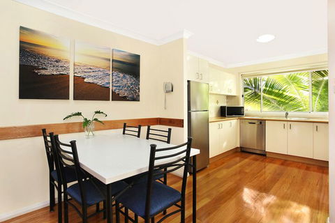 Flynns On Surf Beach Villas - Accommodation Port Macquarie 3