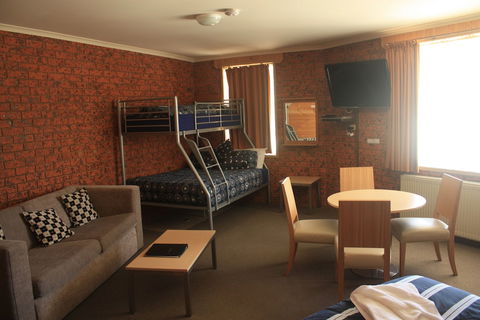 Merrijig Motor Inn Resort - Accommodation Port Macquarie 4
