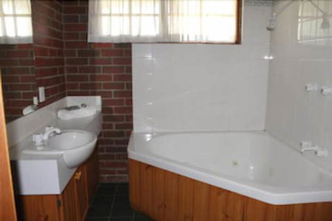 Aristocrat Waurnvale Motel - Accommodation Port Macquarie 4