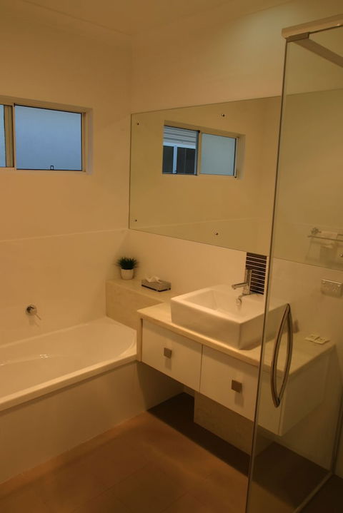 Clearwater Motel Apartments - Accommodation Port Macquarie 3