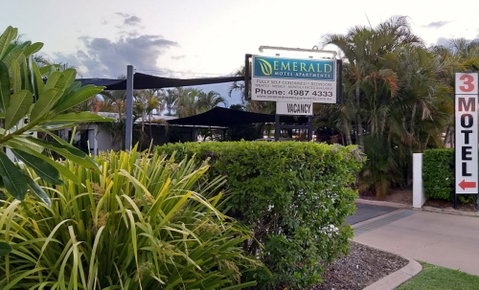 Emerald Motel Apartments - Accommodation Port Macquarie 0
