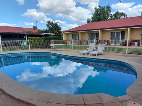 Emerald Explorers Inn - Accommodation Port Macquarie 0