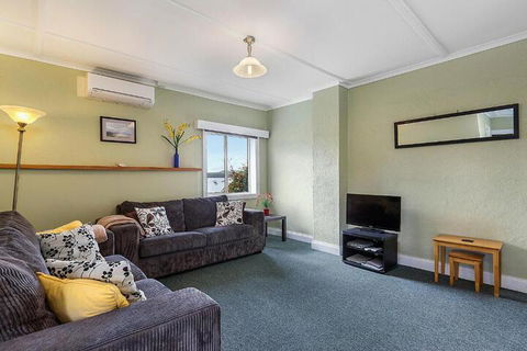 Smugglers Rest Apartments Dover - Accommodation Port Macquarie 6