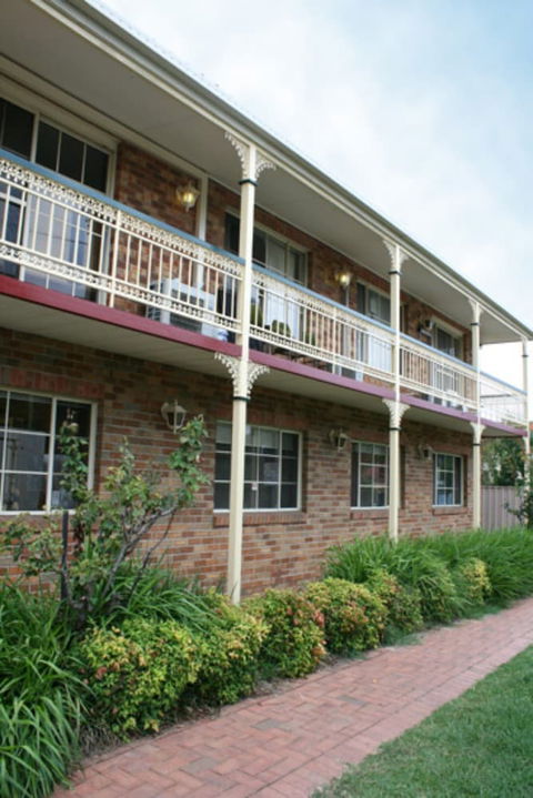 Grand Manor Motor Inn - Queanbeyan - Accommodation Port Macquarie 4