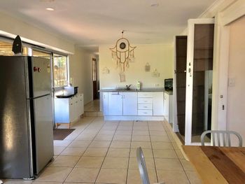 Airlie Beach Pet Friendly 3 Bedrooms - Accommodation Port Macquarie 4