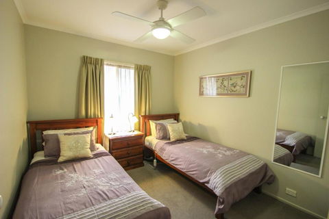 Silver Birches Holiday Unit 6 - Accommodation Port Macquarie 1