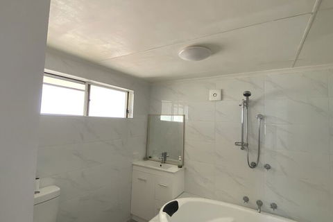 Whispering Palms - Accommodation Port Macquarie 5