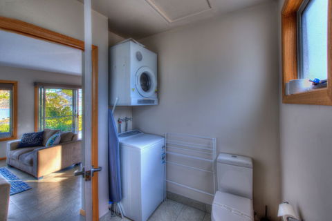 Freycinet Stone Studio 3 - Accommodation Port Macquarie 5