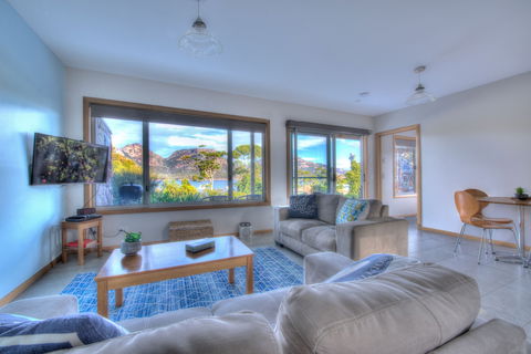 Freycinet Stone Studio 3 - Accommodation Port Macquarie 1