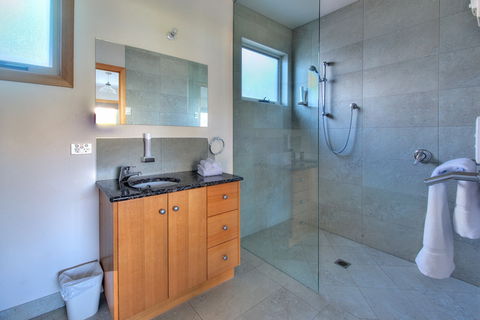 Freycinet Stone Studio 3 - Accommodation Port Macquarie 4