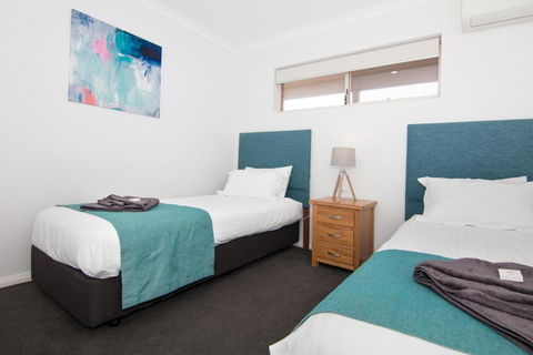 Jurien Bay Motel Apartments - Accommodation Port Macquarie 4