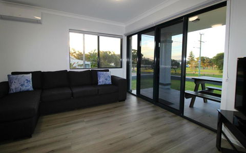 Dolphin Court 1 1 Gowing Street - Accommodation Port Macquarie 5