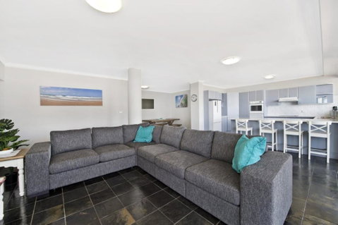Akuna 20 6 Joffre Street - Accommodation Port Macquarie 3