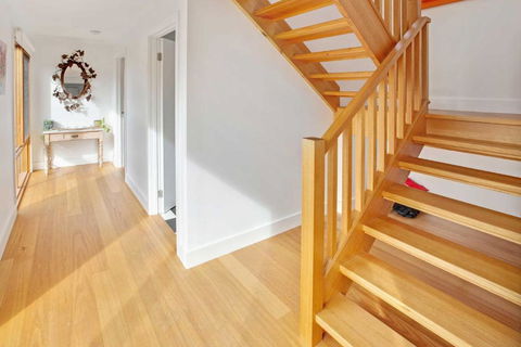 Waterfront Sanctuary Raymond Island Getaway - Accommodation Port Macquarie 6