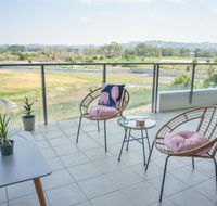 Heart of the Sunny Coast 2 Resort Pools Gym NOW OPEN Walk to Sunshine Plaza
