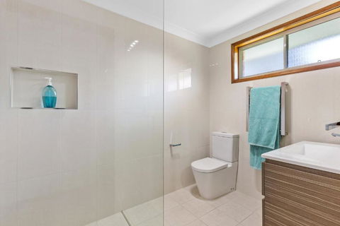 Kalimna Lakeside Living - Accommodation Port Macquarie 3