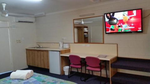 Sandcastle Motel Tin Can Bay - Accommodation Port Macquarie 2